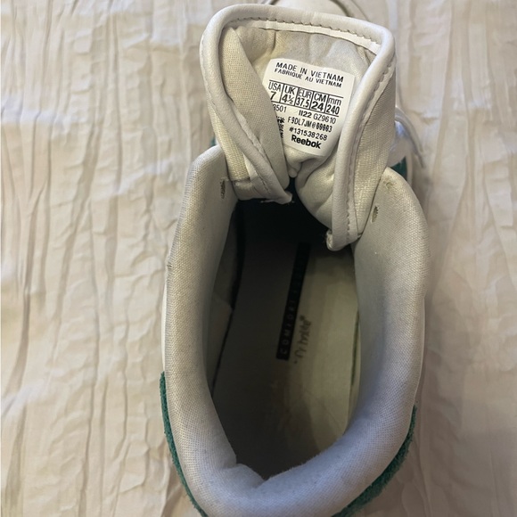 High top Reeboks! - Picture 4 of 4